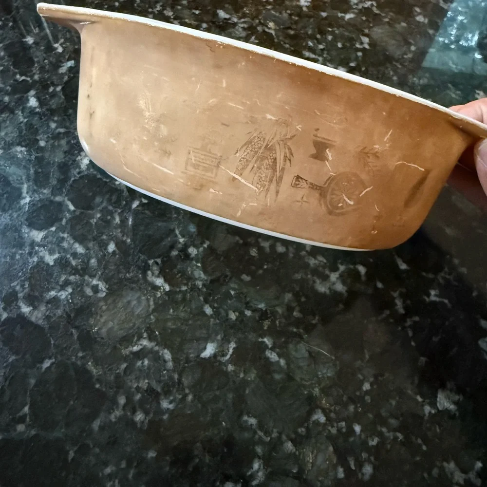 Pyrex Early American 043 Oval Casserole Dish Only Brown Gold 1 1/2 Qt Eagle Corn
